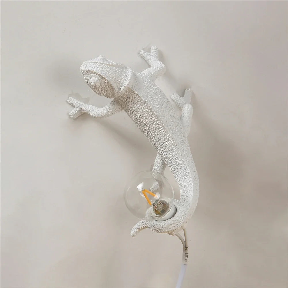 lizard wall lamp be night dorm room Night light living room home decor Cute Resin Animal chameleon Light Fixtures Bedside lamps