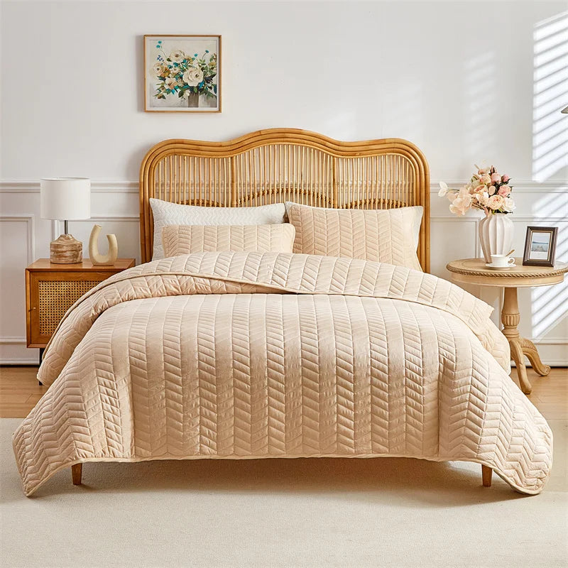 Quilts for Queen Bed White Bedspreads Soft Bed Summer Quilt Lightweight Microfiber Bedspread Modern Coverlet For All season