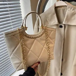 Trendy Tote Bag for Women - Stylish Chain Shoulder Purse, Spacious Crossbody Bag, Adjustable Strap, Fashionable Casual Handbag